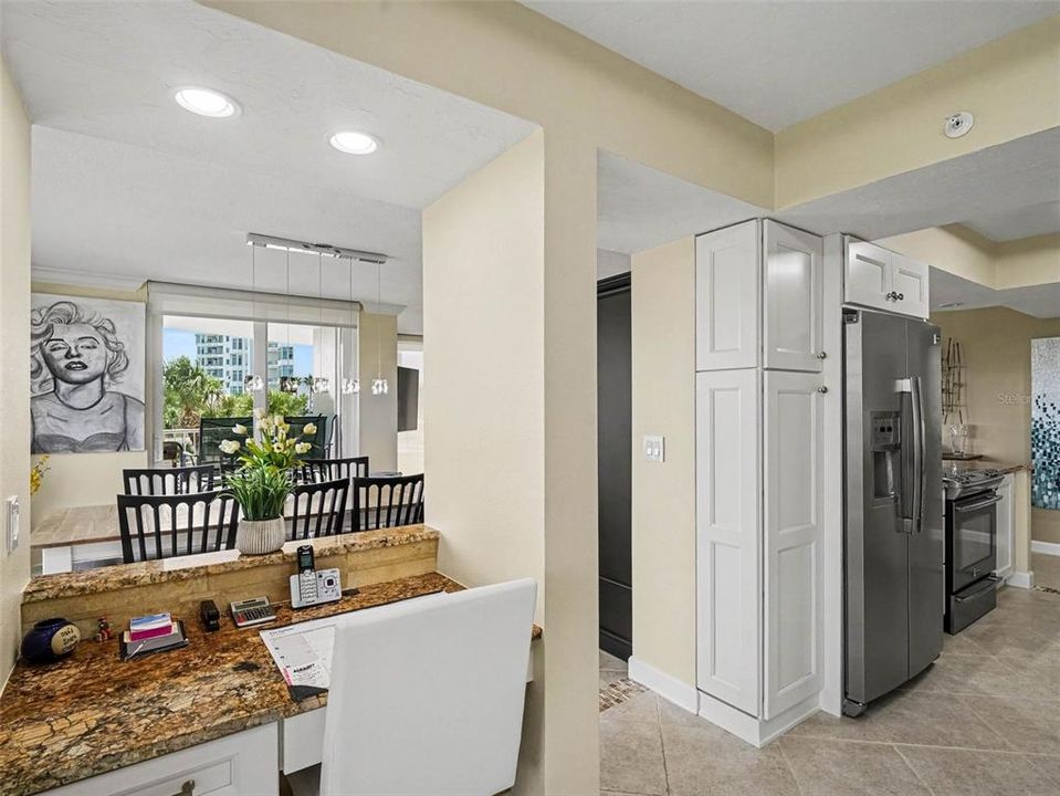 На продажу: $1,295,000 (2 спален, 2 ванн, 1602 Квадратных фут)