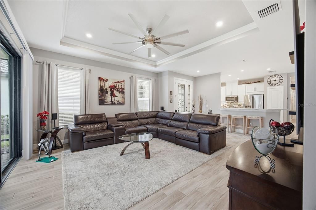 En Venta: $489,900 (2 camas, 2 baños, 1694 Pies cuadrados)