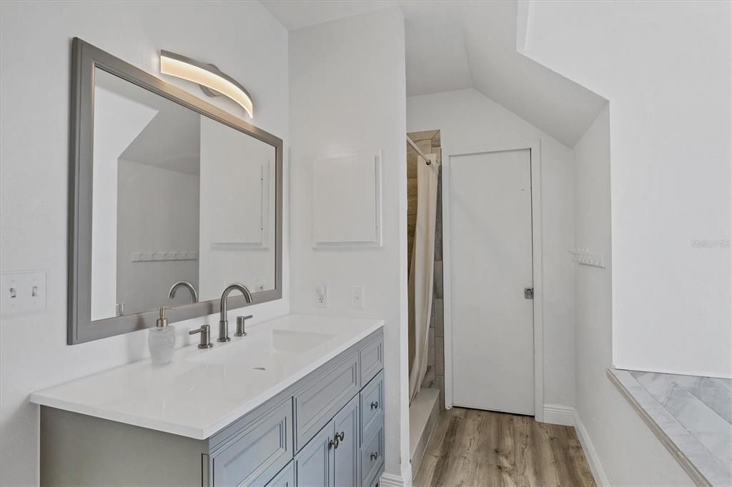 En Venta: $950,000 (2 camas, 2 baños, 1120 Pies cuadrados)
