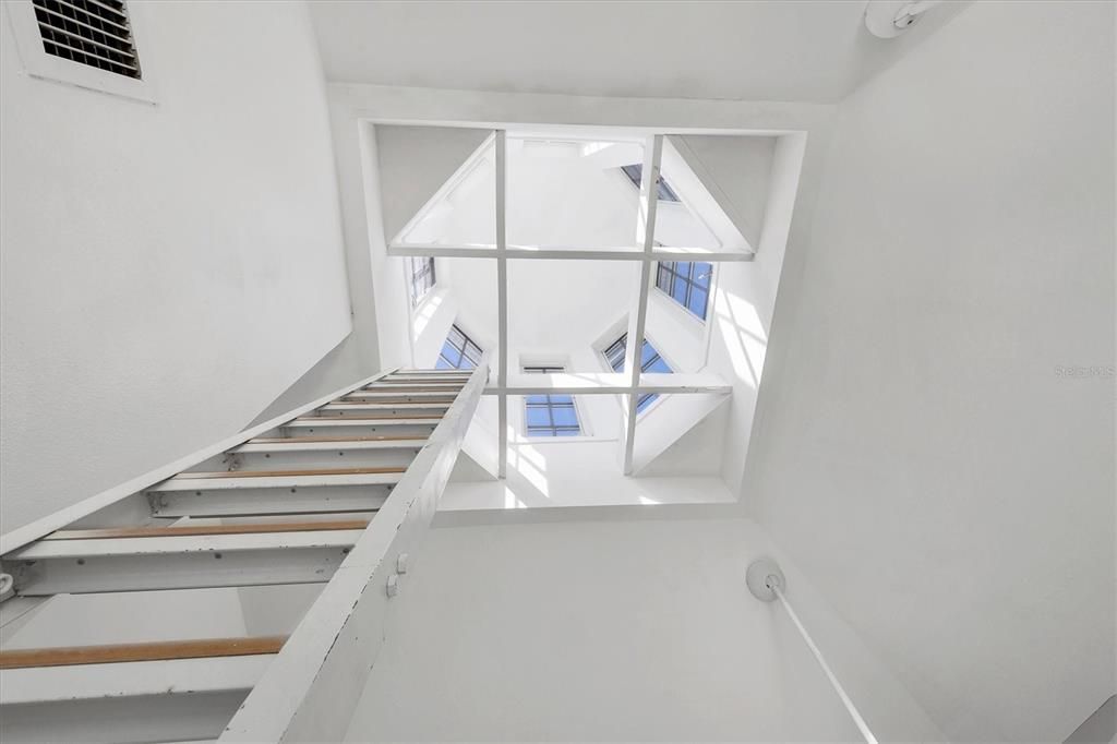 En Venta: $950,000 (2 camas, 2 baños, 1120 Pies cuadrados)