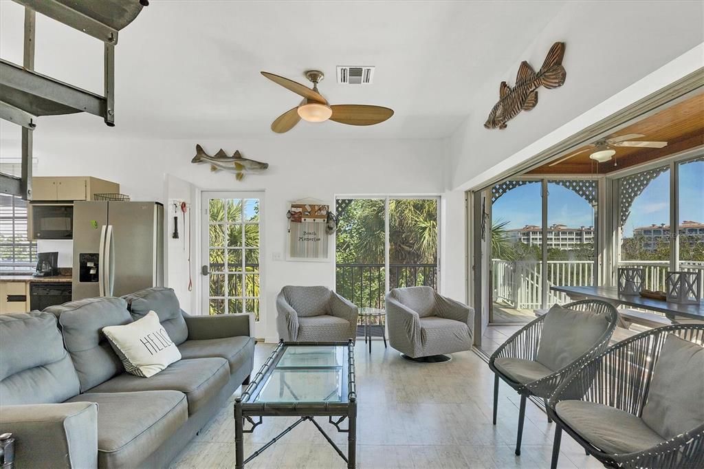 En Venta: $950,000 (2 camas, 2 baños, 1120 Pies cuadrados)