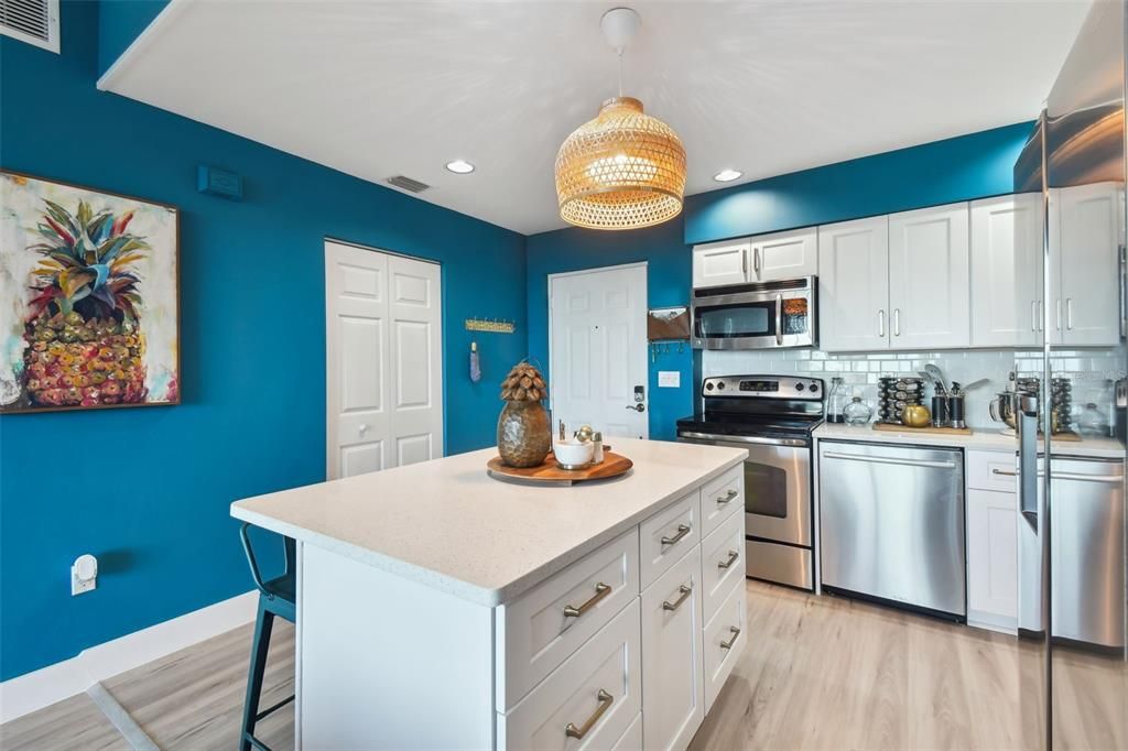 En Venta: $274,999 (2 camas, 2 baños, 809 Pies cuadrados)