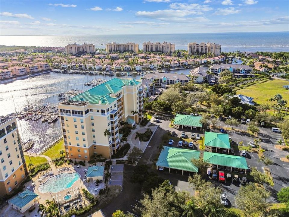En Venta: $274,999 (2 camas, 2 baños, 809 Pies cuadrados)