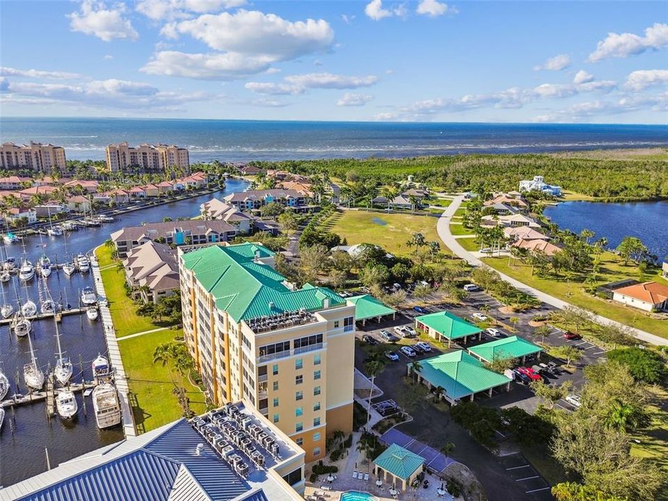 En Venta: $274,999 (2 camas, 2 baños, 809 Pies cuadrados)