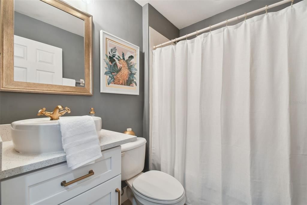 En Venta: $274,999 (2 camas, 2 baños, 809 Pies cuadrados)