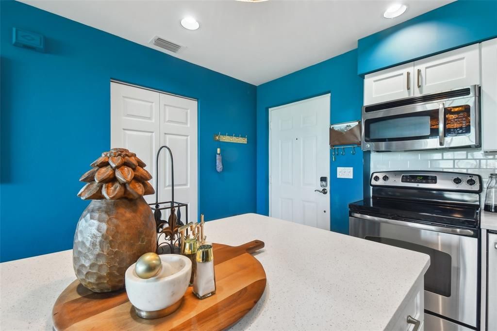 En Venta: $274,999 (2 camas, 2 baños, 809 Pies cuadrados)