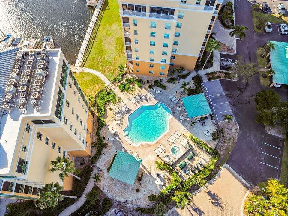 En Venta: $274,999 (2 camas, 2 baños, 809 Pies cuadrados)