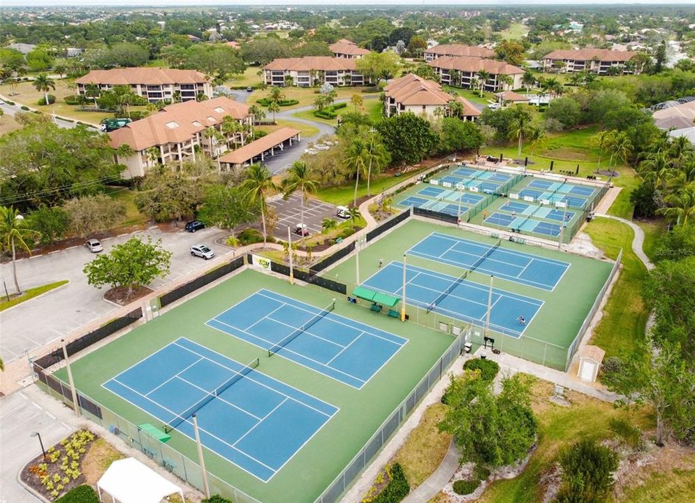 En Venta: $274,999 (2 camas, 2 baños, 809 Pies cuadrados)