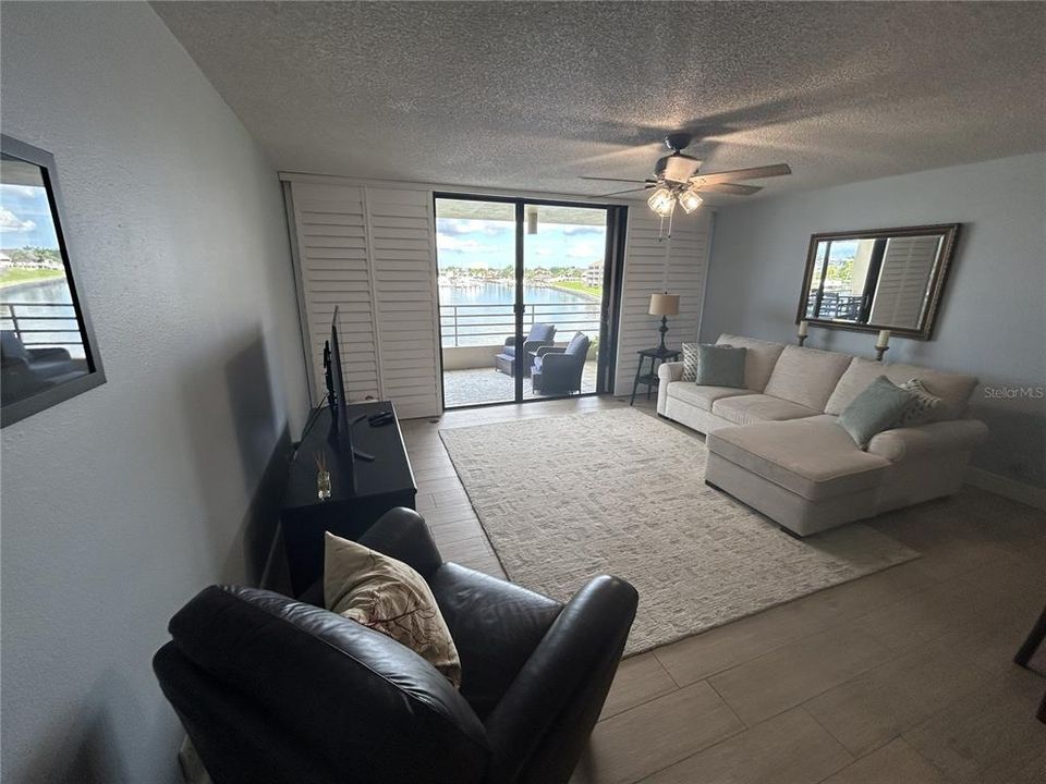 For Rent: $3,500 (2 beds, 2 baths, 1415 Square Feet)