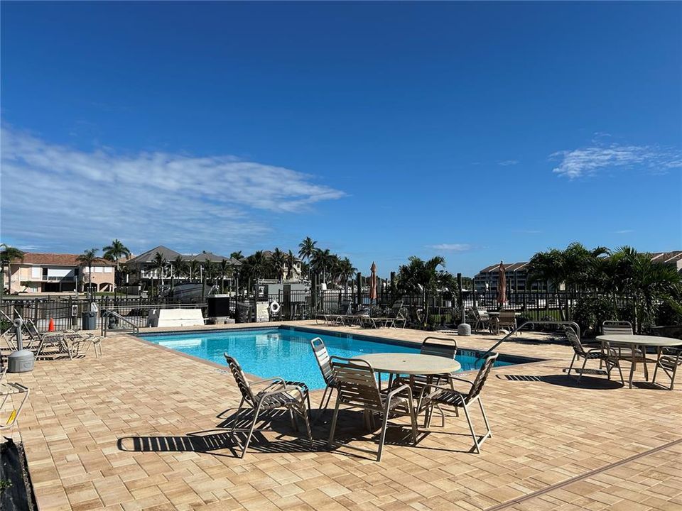 For Rent: $3,500 (2 beds, 2 baths, 1415 Square Feet)