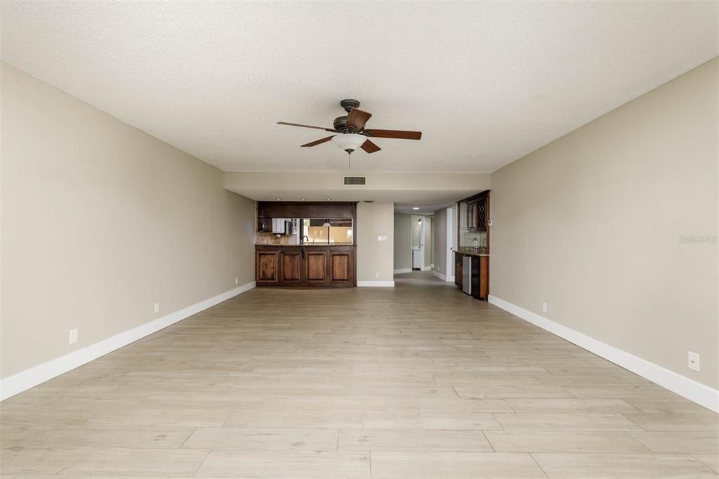 For Rent: $3,500 (2 beds, 2 baths, 1415 Square Feet)