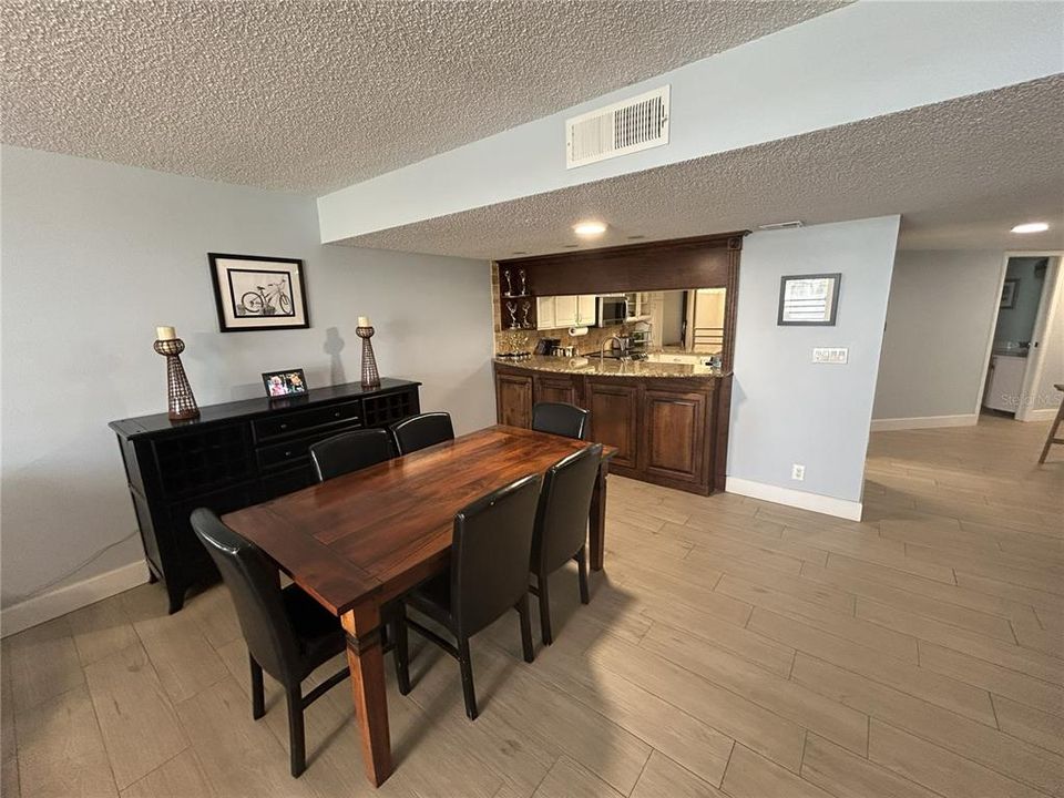 For Rent: $3,500 (2 beds, 2 baths, 1415 Square Feet)