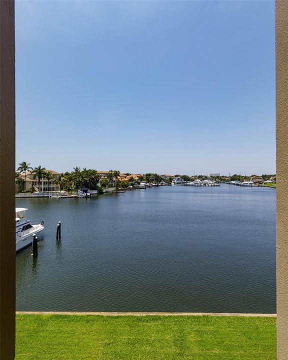 For Rent: $3,500 (2 beds, 2 baths, 1415 Square Feet)