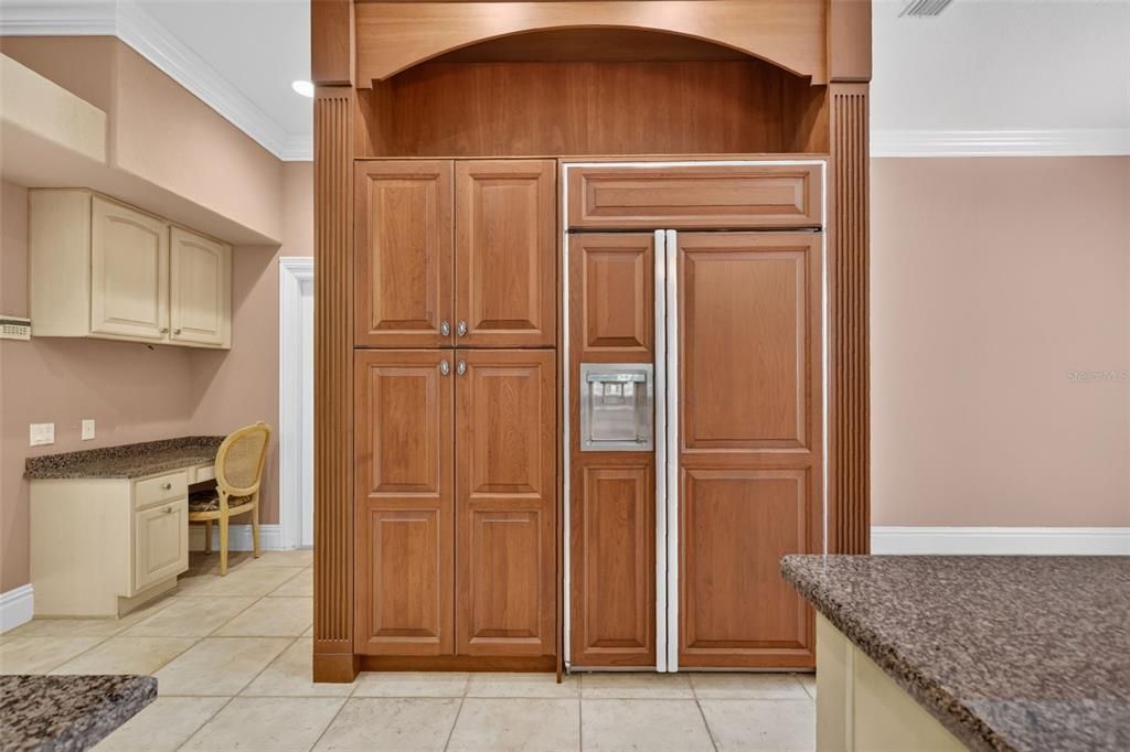 На продажу: $699,900 (3 спален, 2 ванн, 4127 Квадратных фут)