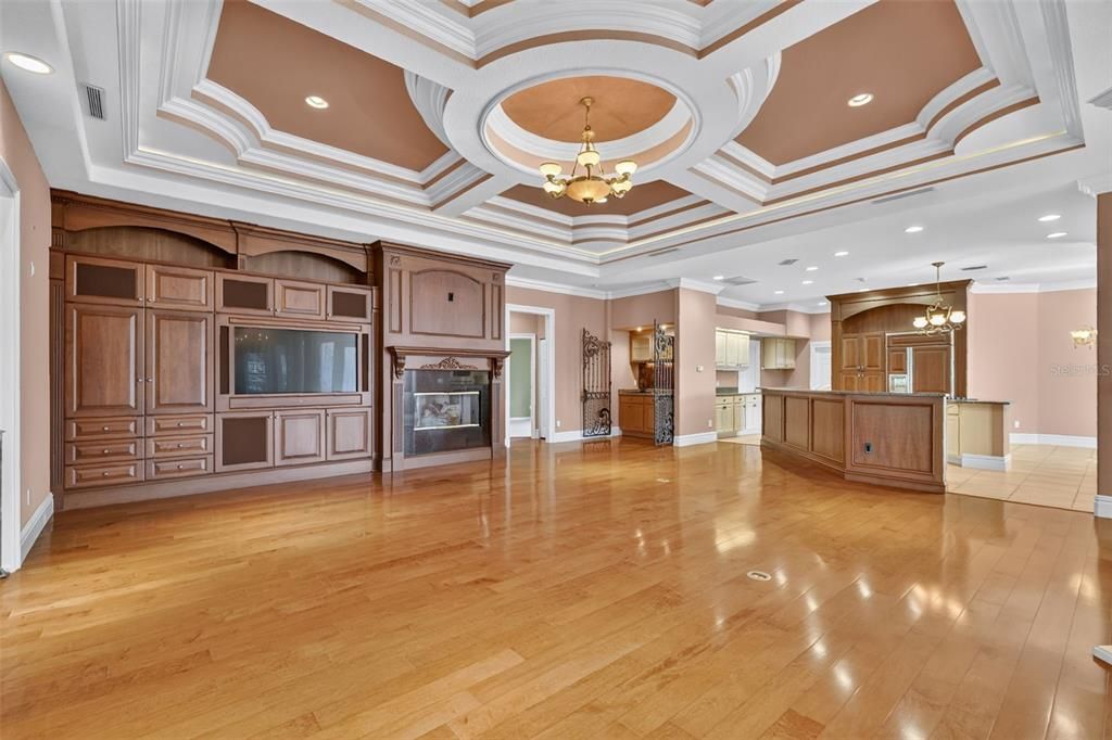 На продажу: $699,900 (3 спален, 2 ванн, 4127 Квадратных фут)