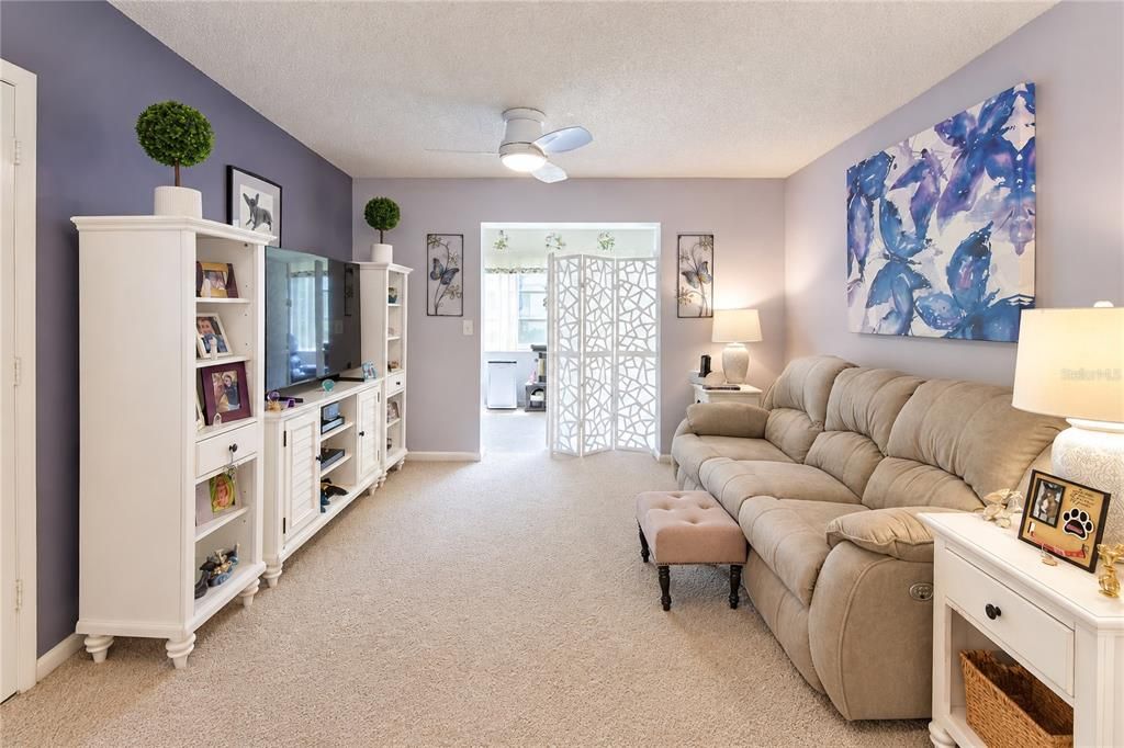 For Sale: $154,900 (2 beds, 2 baths, 1530 Square Feet)
