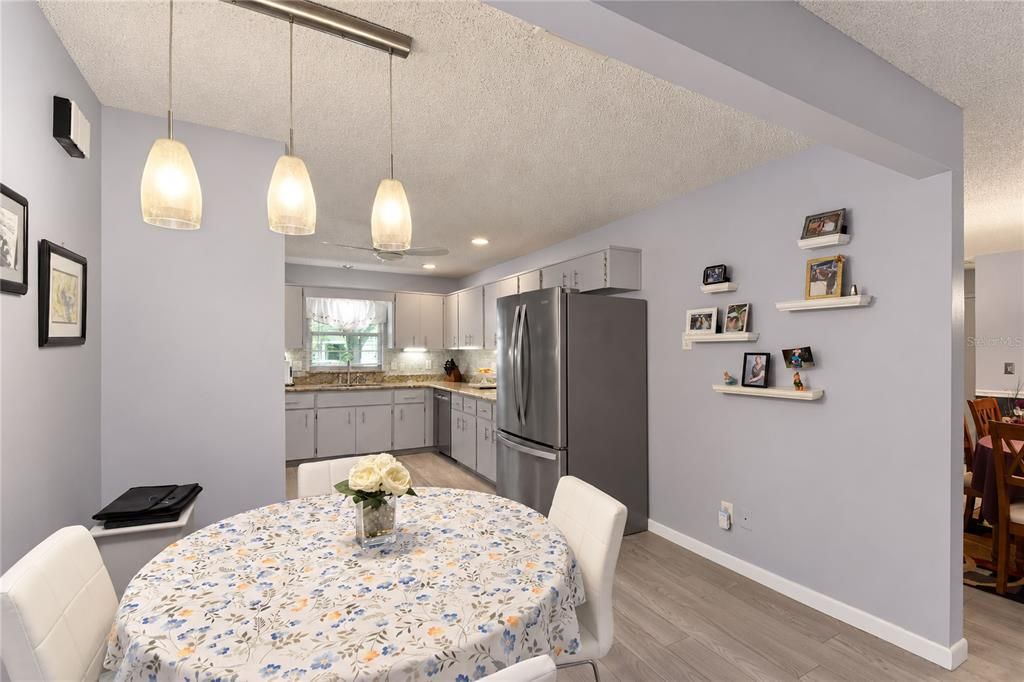 For Sale: $154,900 (2 beds, 2 baths, 1530 Square Feet)