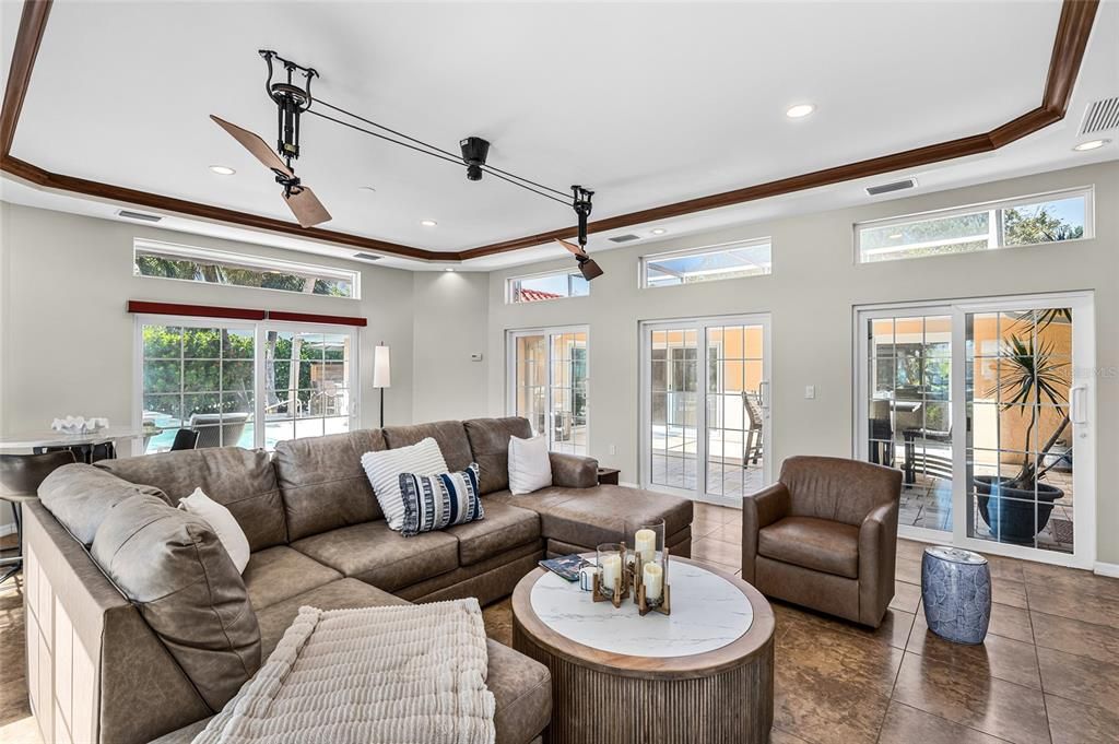 For Sale: $2,400,000 (5 beds, 4 baths, 3721 Square Feet)