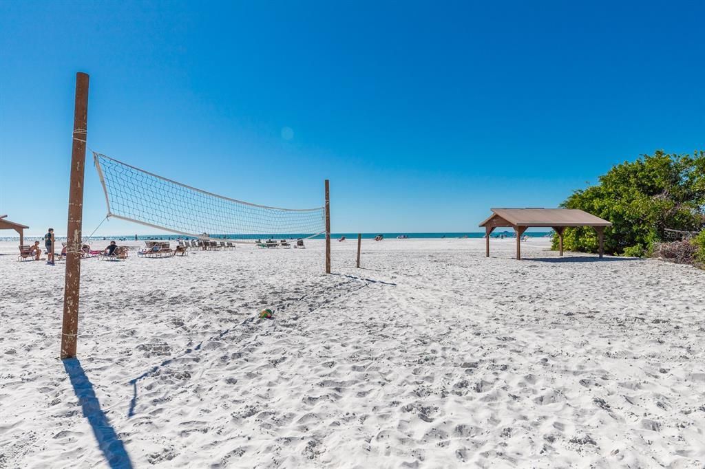 For Sale: $2,400,000 (5 beds, 4 baths, 3721 Square Feet)