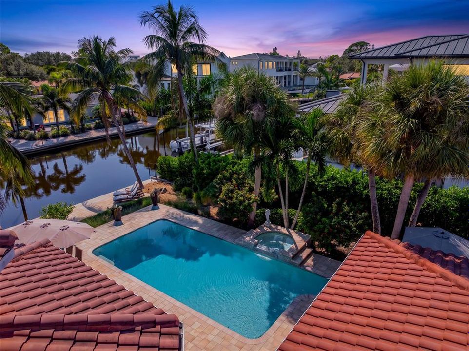 For Sale: $2,400,000 (5 beds, 4 baths, 3721 Square Feet)