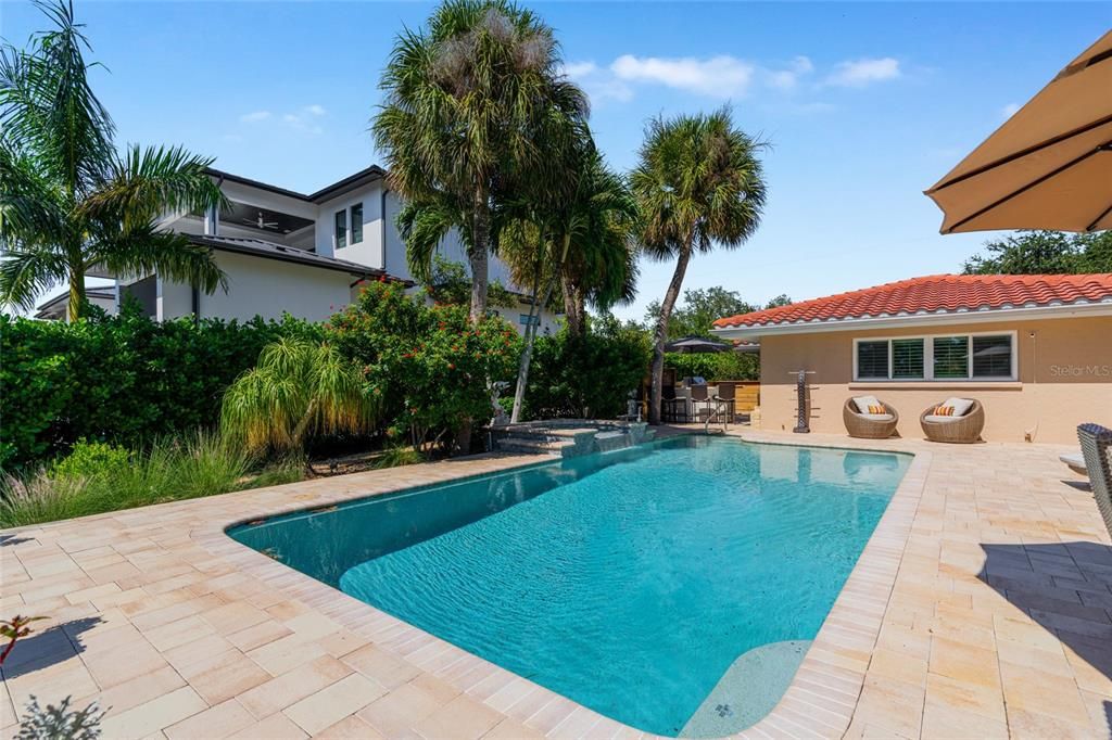 For Sale: $2,400,000 (5 beds, 4 baths, 3721 Square Feet)