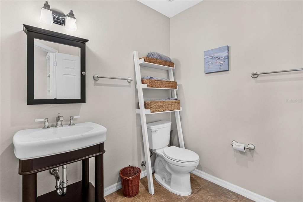For Sale: $2,400,000 (5 beds, 4 baths, 3721 Square Feet)