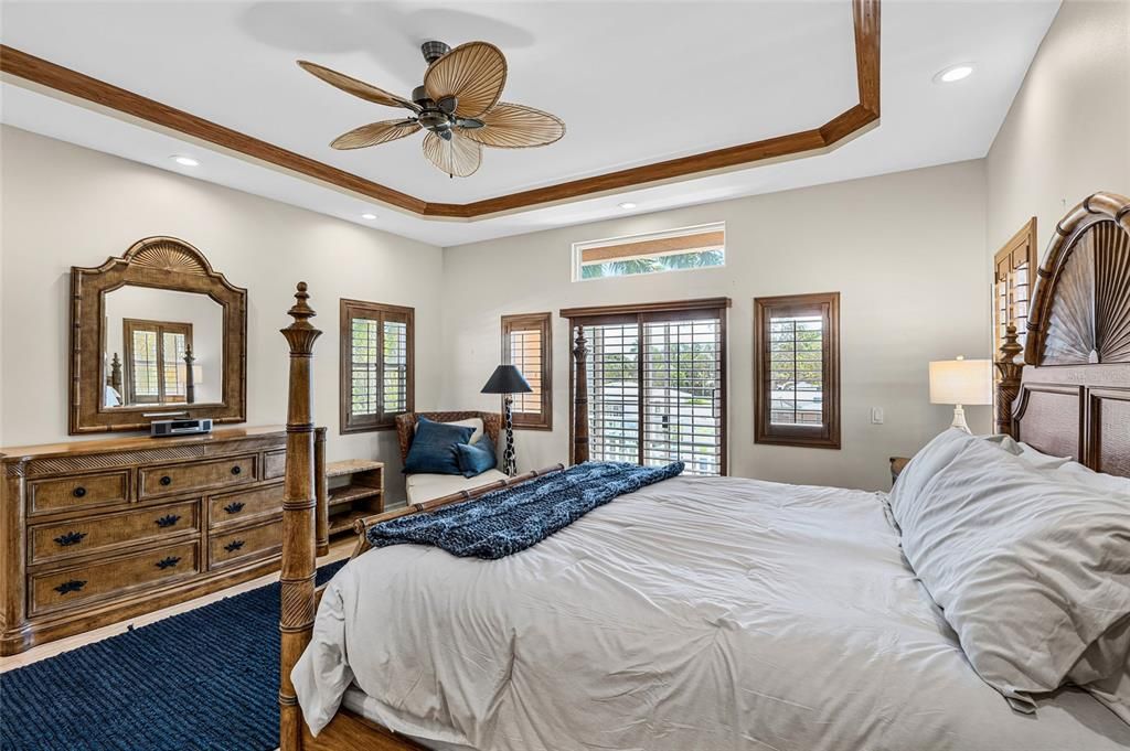 For Sale: $2,400,000 (5 beds, 4 baths, 3721 Square Feet)
