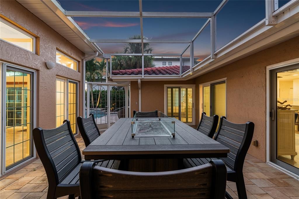 For Sale: $2,400,000 (5 beds, 4 baths, 3721 Square Feet)