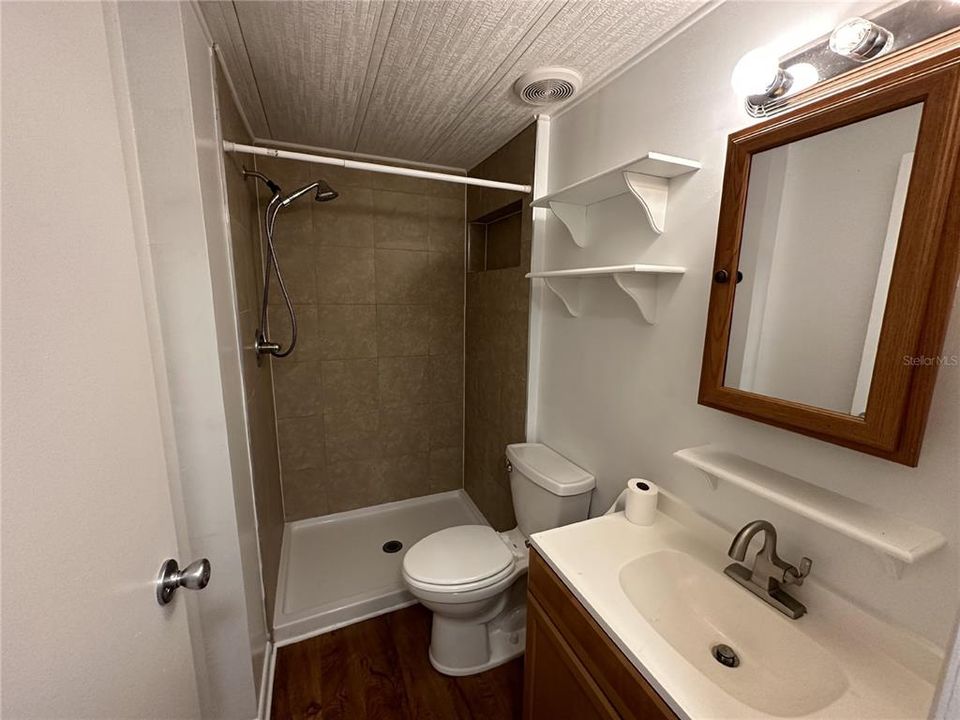В аренду: $1,450 (2 спален, 2 ванн, 864 Квадратных фут)