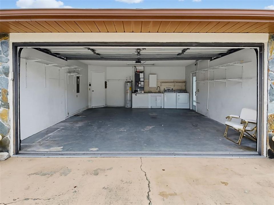 На продажу: $249,900 (3 спален, 2 ванн, 1802 Квадратных фут)