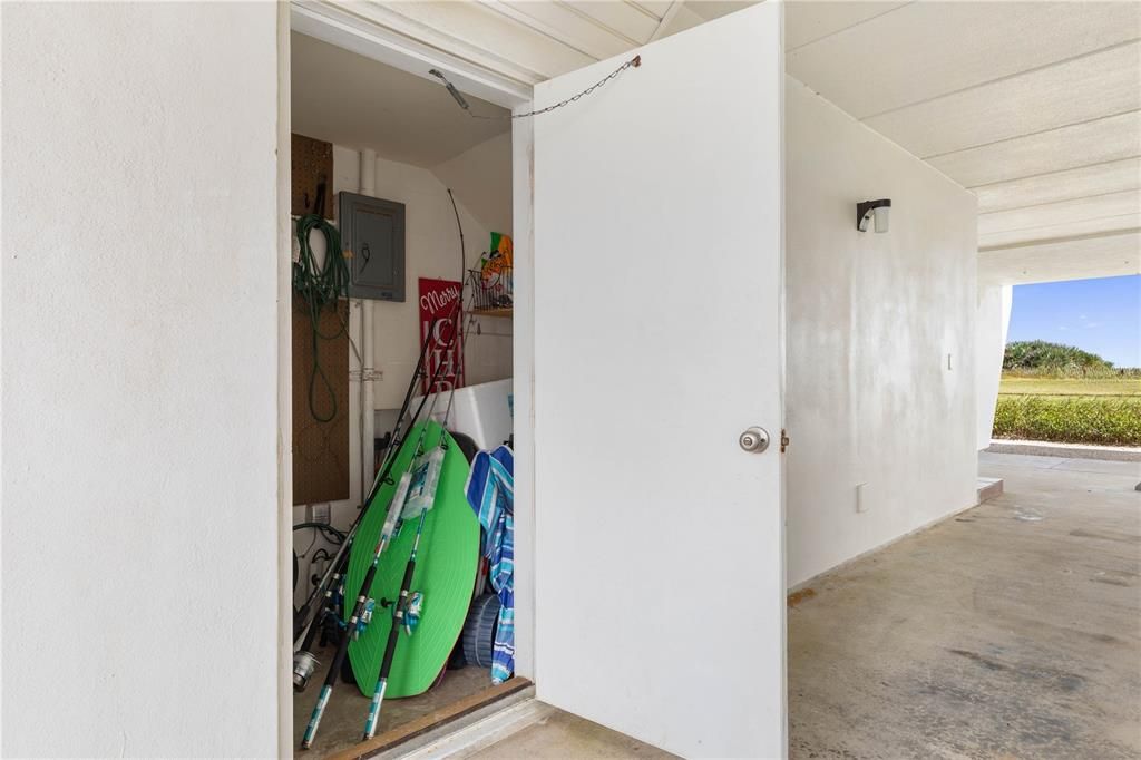 For Sale: $550,000 (2 beds, 1 baths, 1152 Square Feet)