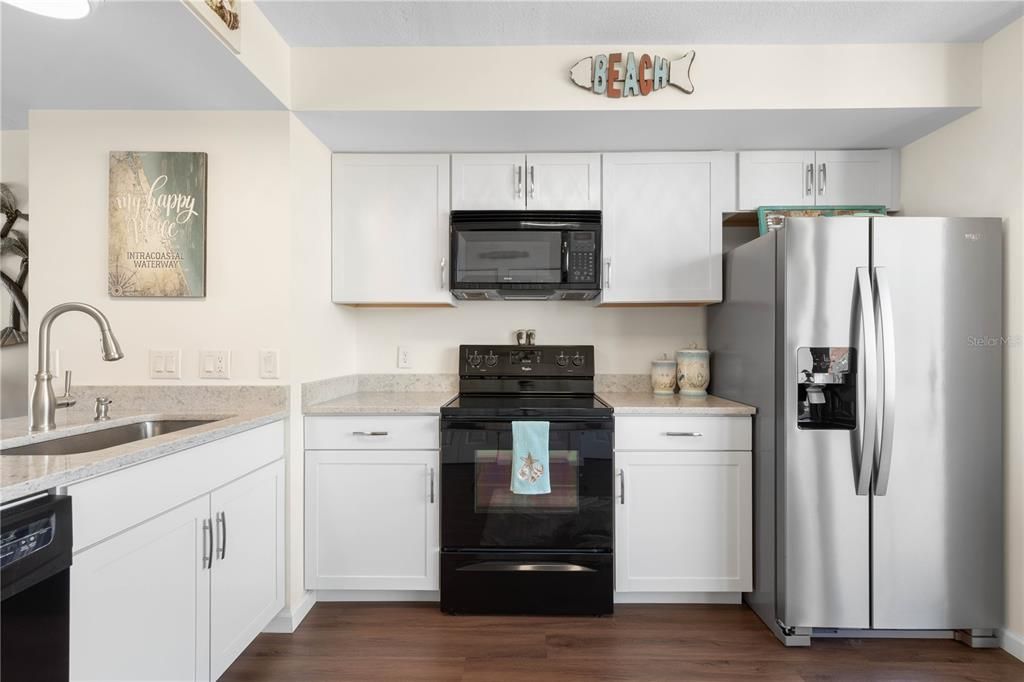 For Sale: $550,000 (2 beds, 1 baths, 1152 Square Feet)