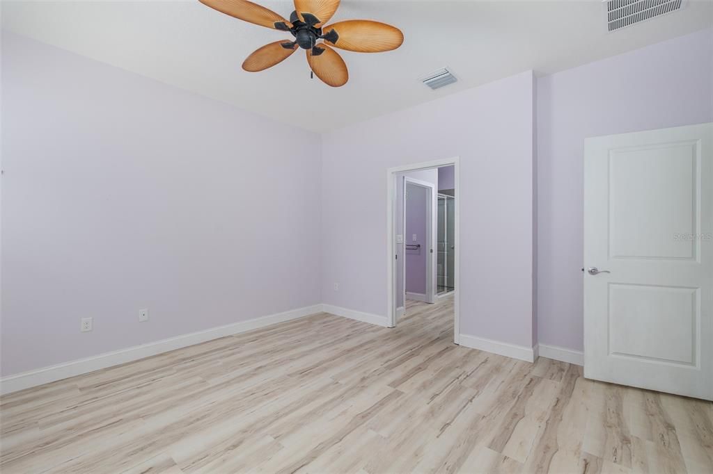En Venta: $310,000 (3 camas, 2 baños, 1662 Pies cuadrados)