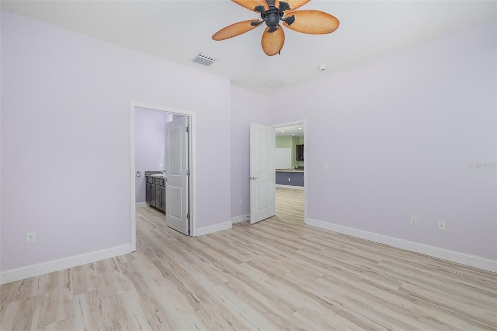 En Venta: $310,000 (3 camas, 2 baños, 1662 Pies cuadrados)