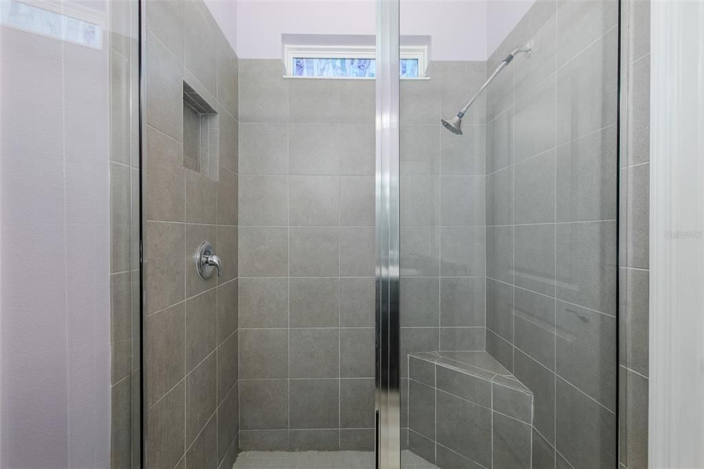 En Venta: $310,000 (3 camas, 2 baños, 1662 Pies cuadrados)