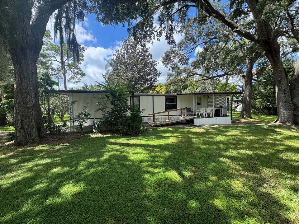 For Sale: $125,000 (2 beds, 1 baths, 784 Square Feet)