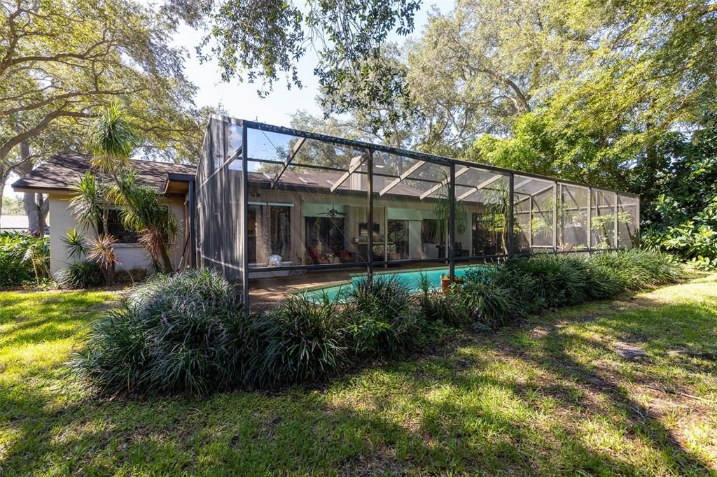 En Venta: $625,000 (3 camas, 2 baños, 2068 Pies cuadrados)