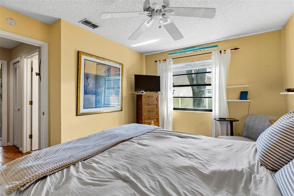 En Venta: $625,000 (3 camas, 2 baños, 2068 Pies cuadrados)