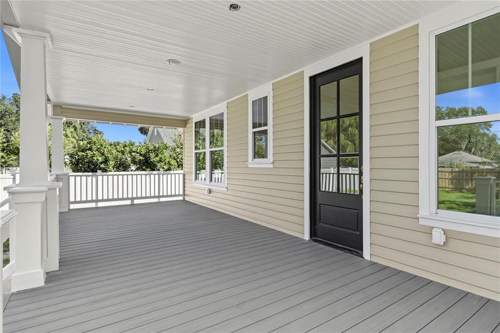 For Sale: $1,100,000 (3 beds, 2 baths, 1950 Square Feet)