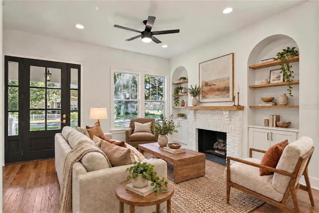 For Sale: $1,100,000 (3 beds, 2 baths, 1950 Square Feet)