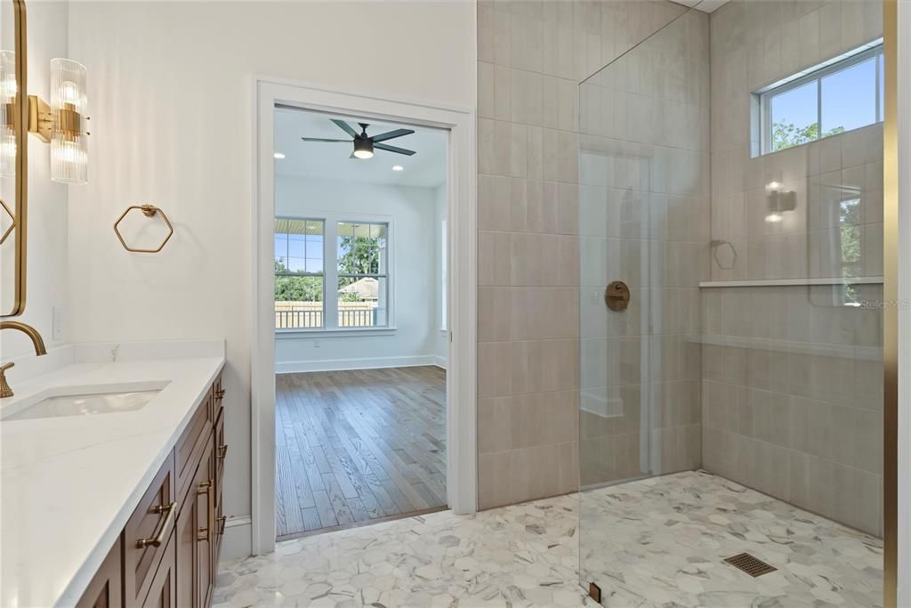 For Sale: $1,100,000 (3 beds, 2 baths, 1950 Square Feet)
