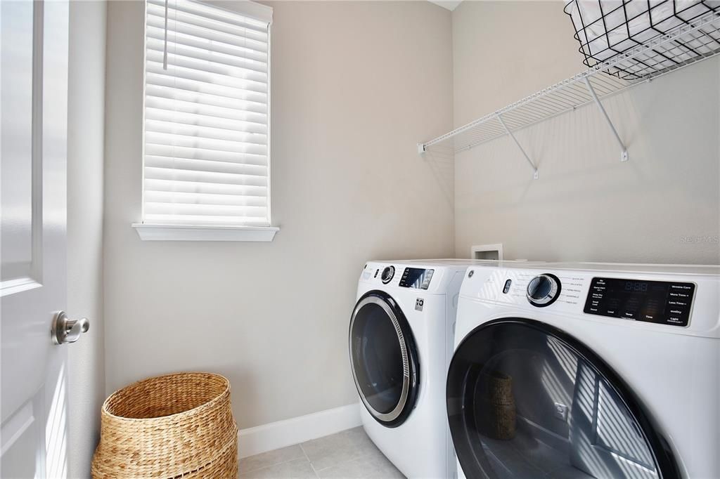 For Sale: $789,000 (3 beds, 2 baths, 1978 Square Feet)