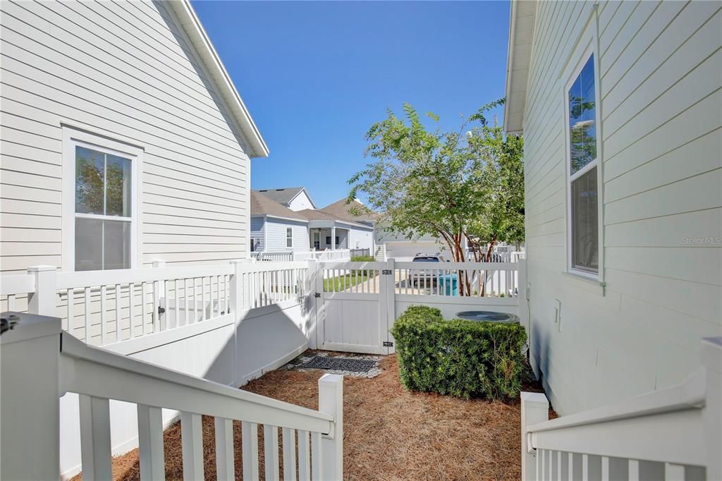 For Sale: $789,000 (3 beds, 2 baths, 1978 Square Feet)
