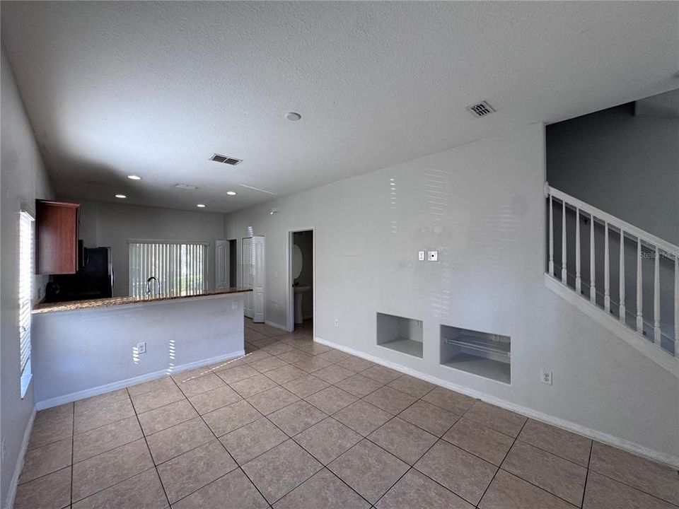 For Rent: $1,650 (2 beds, 2 baths, 1192 Square Feet)