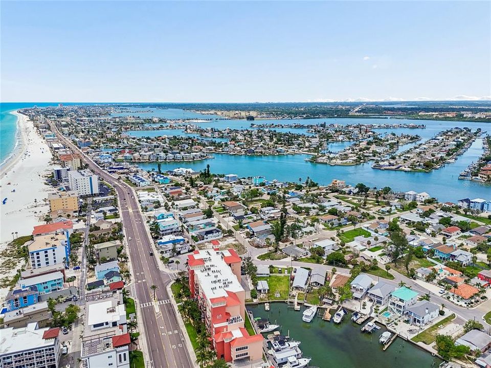 En Venta: $499,000 (2 camas, 2 baños, 767 Pies cuadrados)