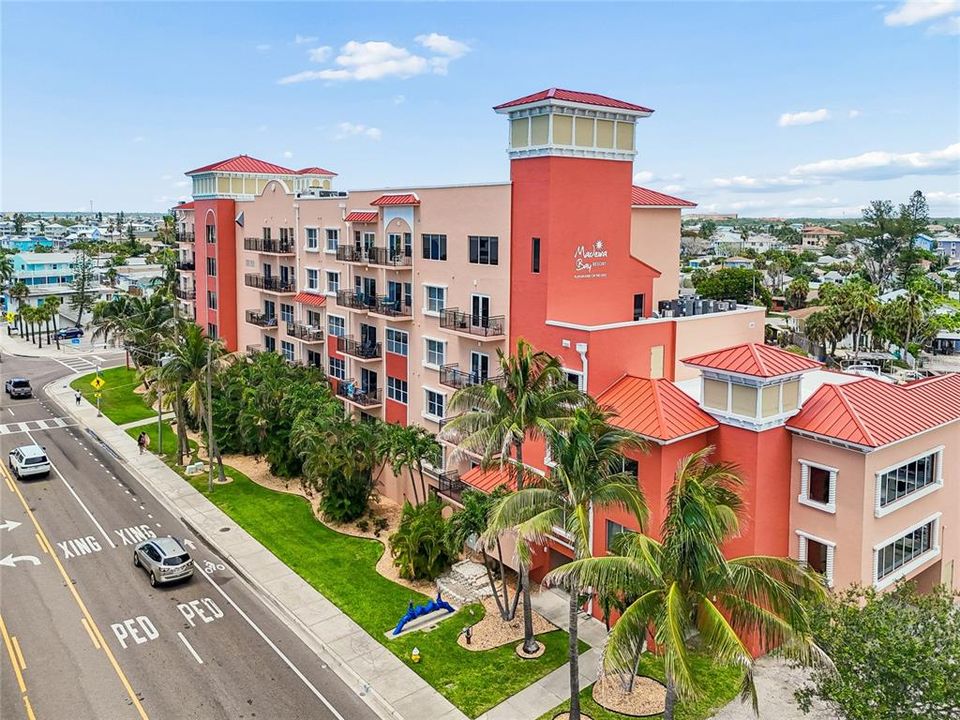 En Venta: $499,000 (2 camas, 2 baños, 767 Pies cuadrados)