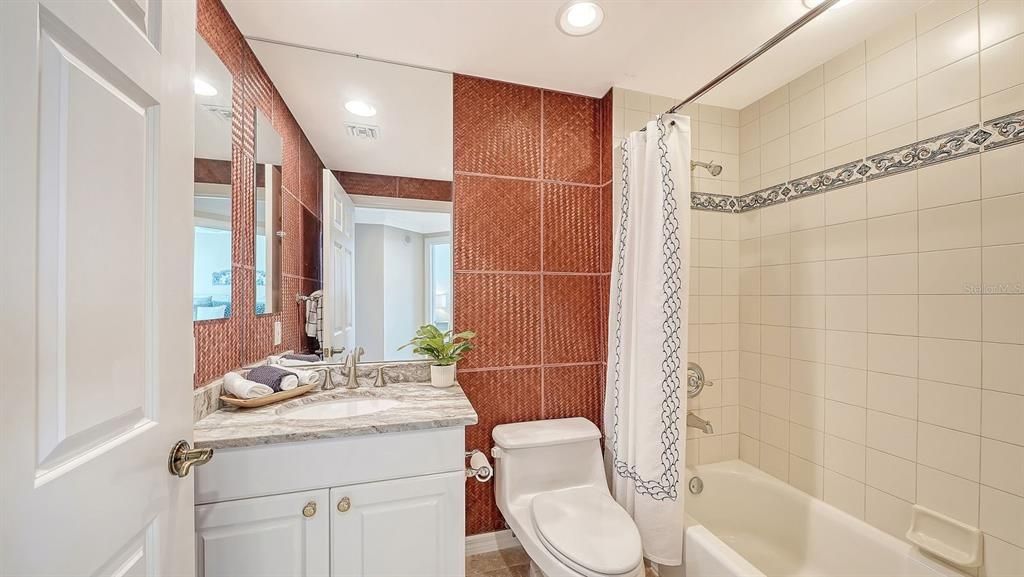 For Sale: $1,399,000 (3 beds, 3 baths, 2594 Square Feet)