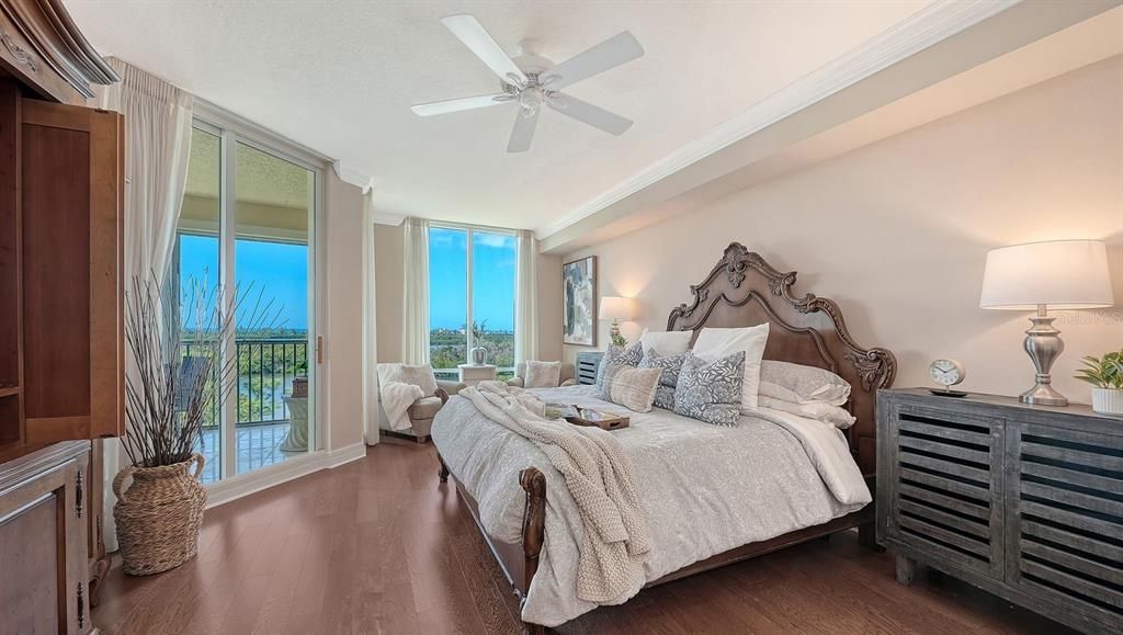 For Sale: $1,399,000 (3 beds, 3 baths, 2594 Square Feet)