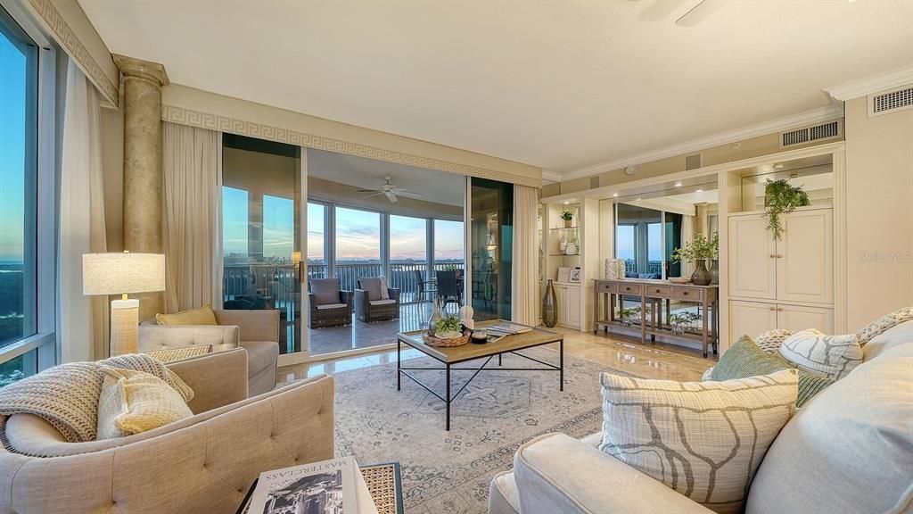 For Sale: $1,399,000 (3 beds, 3 baths, 2594 Square Feet)