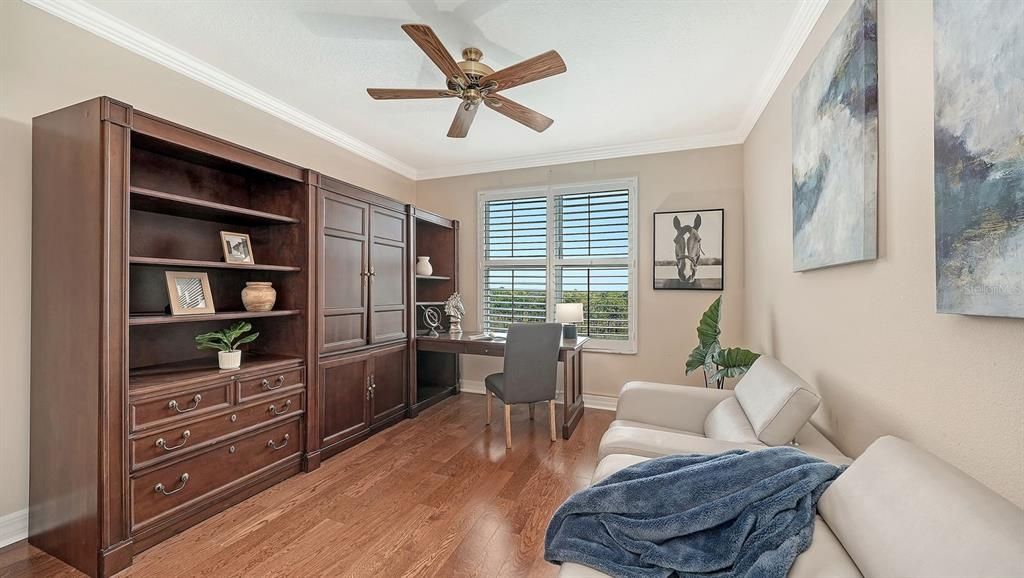 For Sale: $1,399,000 (3 beds, 3 baths, 2594 Square Feet)